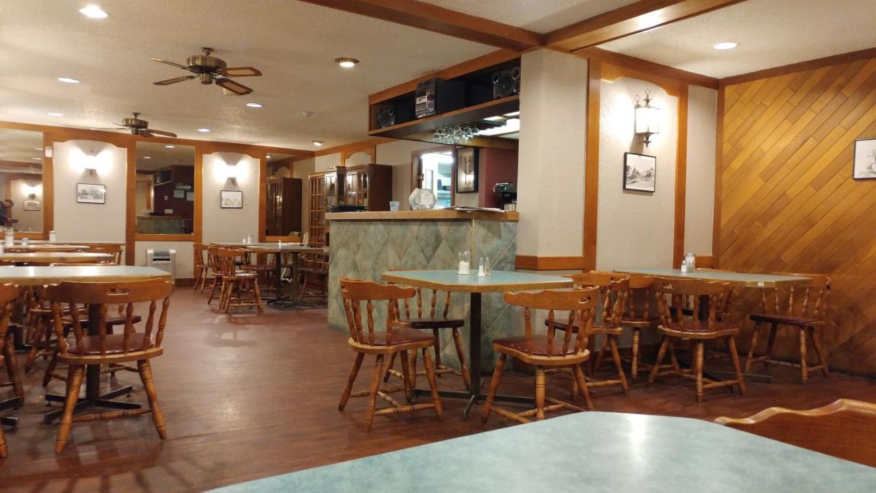 Vulcan Country Inn Экстерьер фото